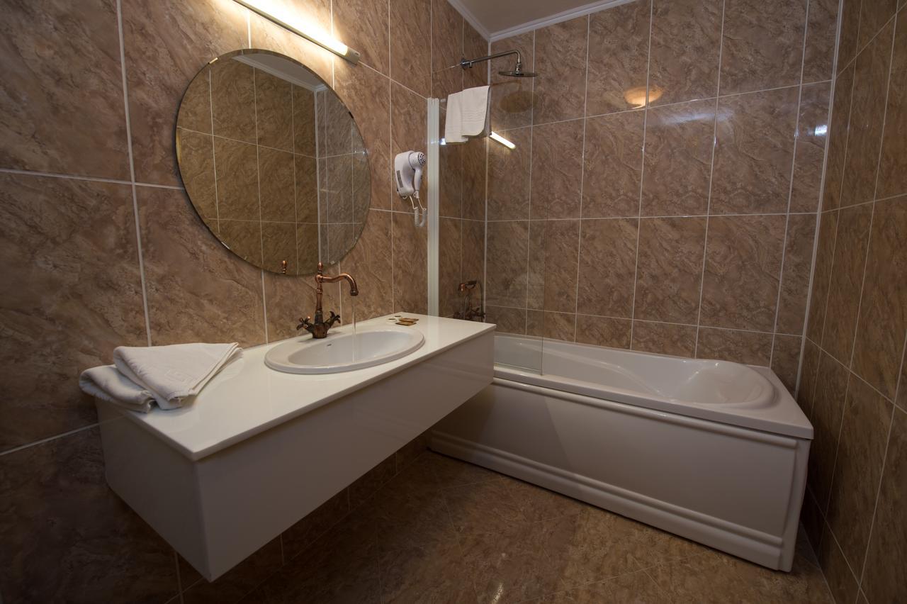 Hotel Complex Craiasa Muntilor Moieciu Moeciu De Sus Zewnętrze zdjęcie